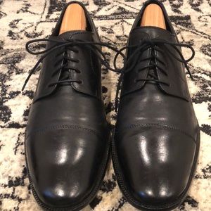 Cole Haan men’s black  oxford dress shoes